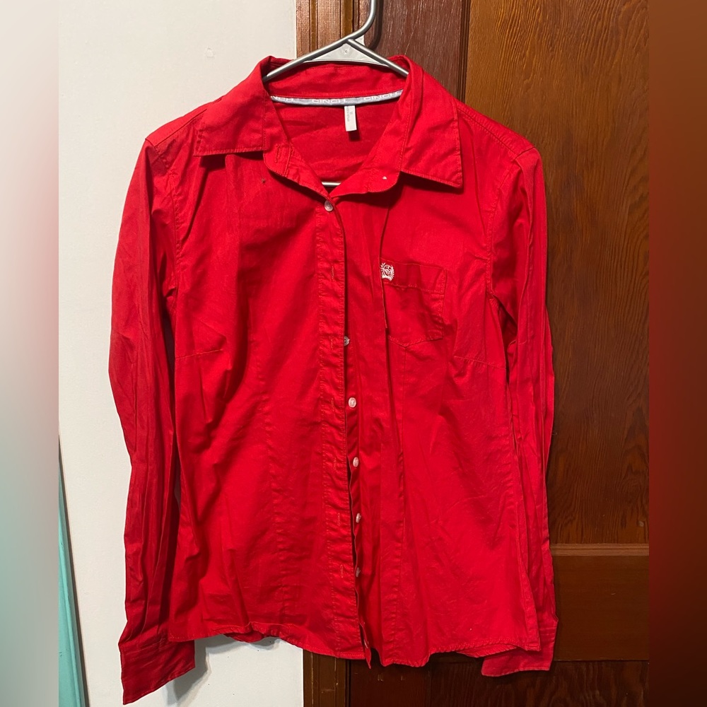 Cinch button downs